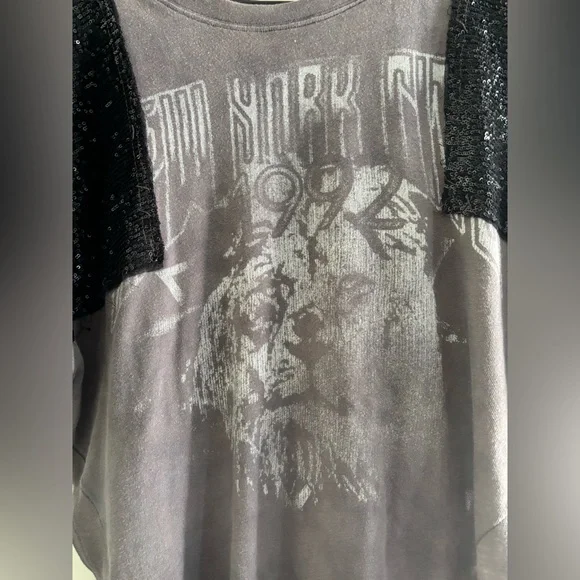 We the Free Shirt sleeved tunic like tshirt - Picture 2 of 8